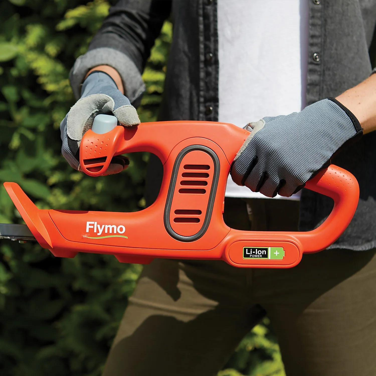 Flymo SimpliCut Cordless Hedge Trimmer 5 Flymo SimpliCut Cordless Hedge Trimmer - Image 5